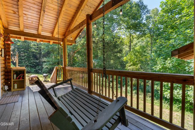 1284 Laurel Lick Road, Sevierville, TN 37862