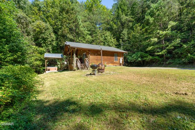 1284 Laurel Lick Road, Sevierville, TN 37862