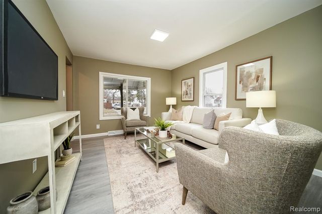 7244 Fisher Avenue, Warren, MI 48091