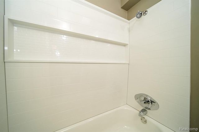 7244 Fisher Avenue, Warren, MI 48091