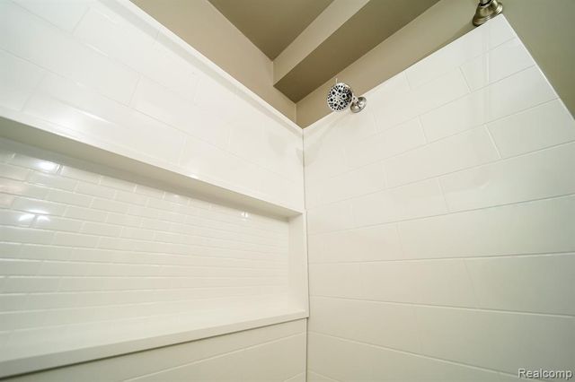 7244 Fisher Avenue, Warren, MI 48091