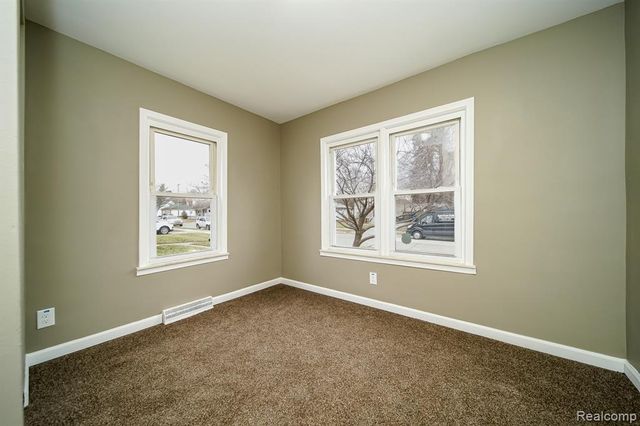 7244 Fisher Avenue, Warren, MI 48091