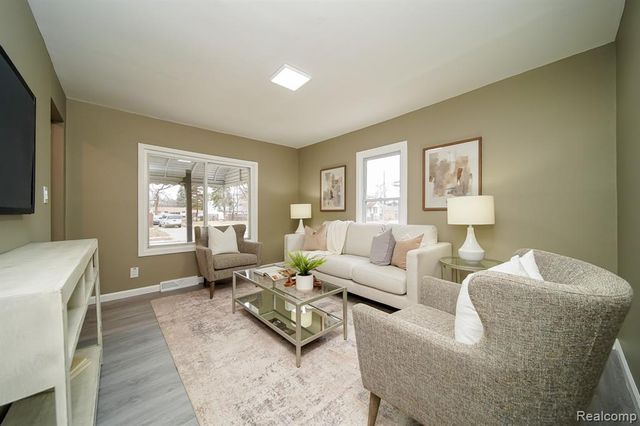 7244 Fisher Avenue, Warren, MI 48091