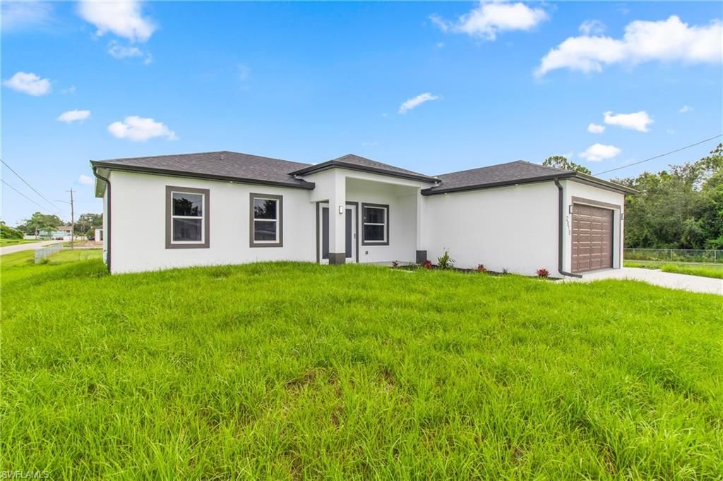 2818 42nd ST SW, LEHIGH ACRES, FL 33976 — photo 2