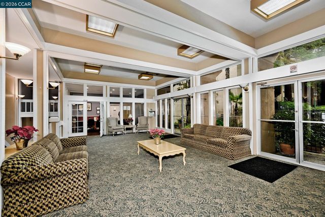 1246 Walker Ave 210, Walnut Creek, CA 94596