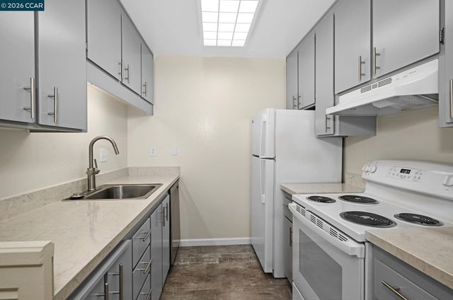 1246 Walker Ave 210, Walnut Creek, CA 94596