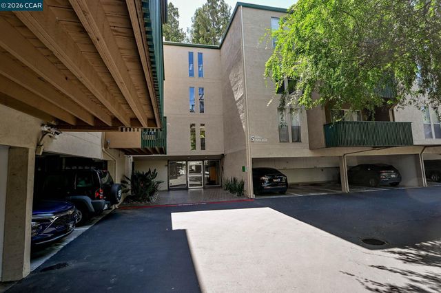 1246 Walker Ave 210, Walnut Creek, CA 94596