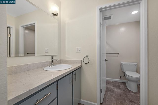 1246 Walker Ave 210, Walnut Creek, CA 94596