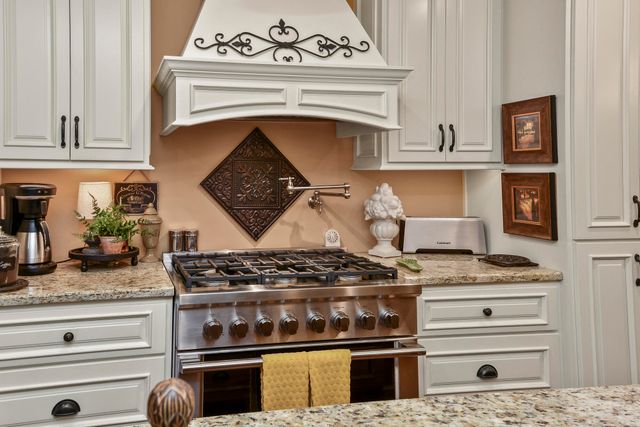 901 N Rodeo Court, Nixa, MO 65714