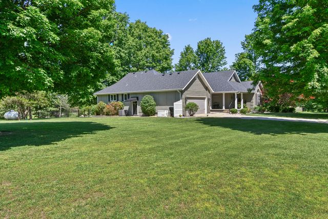 901 N Rodeo Court, Nixa, MO 65714