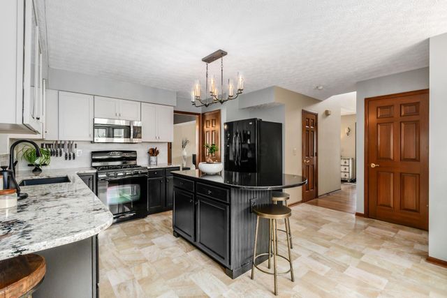 261 Whitaker Avenue N, Powell, OH 43065