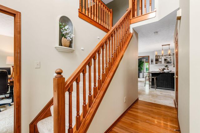 261 Whitaker Avenue N, Powell, OH 43065