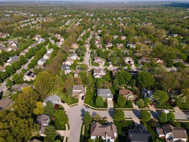 261 Whitaker Avenue N, Powell, OH 43065