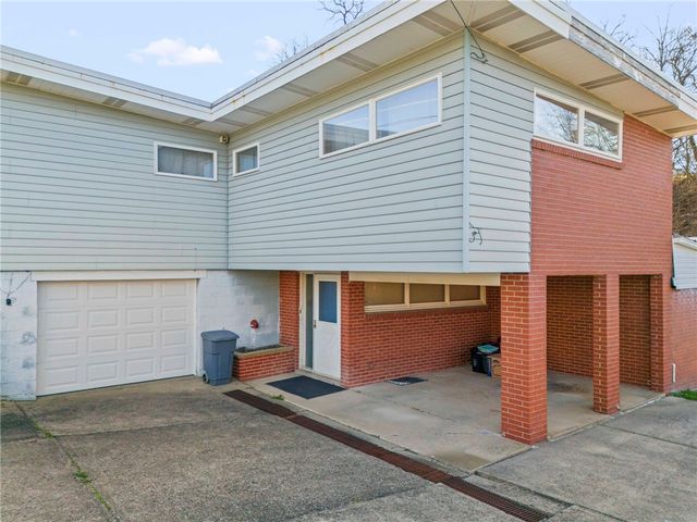 438 Canyon Dr., Canonsburg, PA 15317