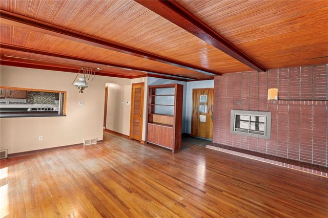 438 Canyon Dr., Canonsburg, PA 15317