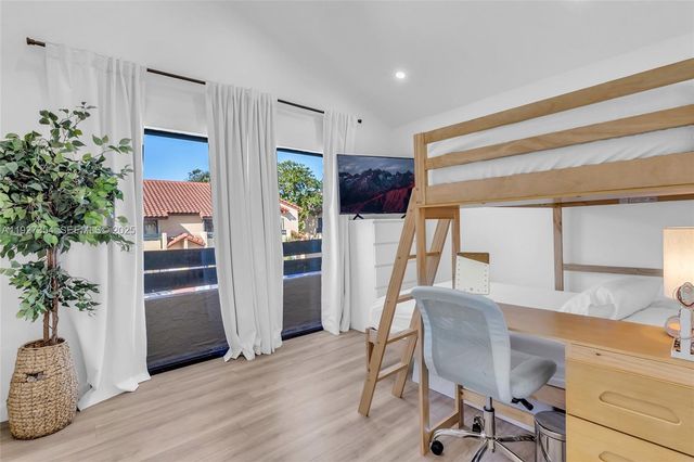 10080 SW 77th Ct, Miami, FL 33156