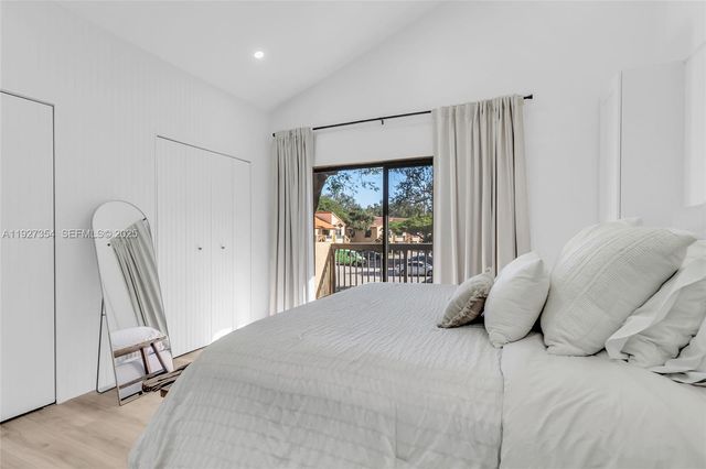 10080 SW 77th Ct, Miami, FL 33156