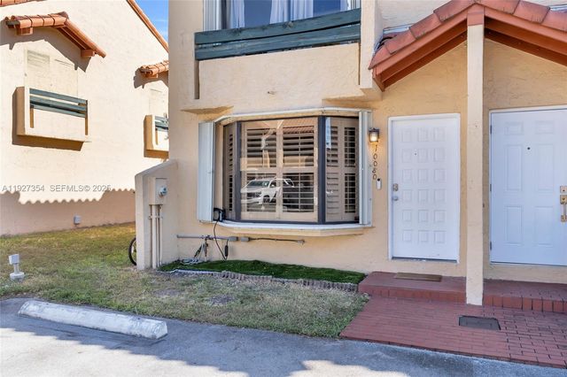 10080 SW 77th Ct, Miami, FL 33156