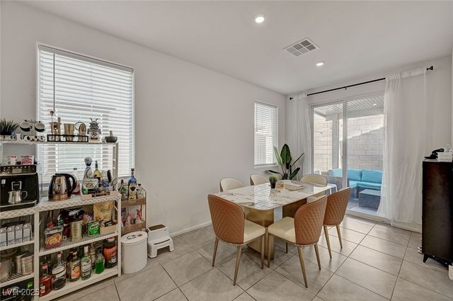 6747 Marjoram Street, Las Vegas, NV 89166