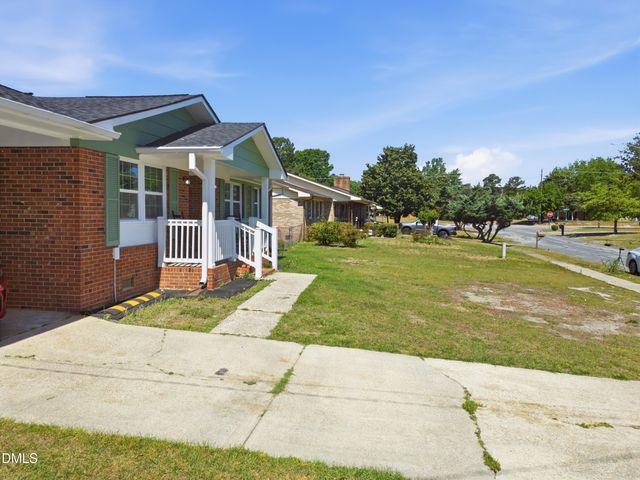 5509 Ramshorn Drive, Fayetteville, NC 28303