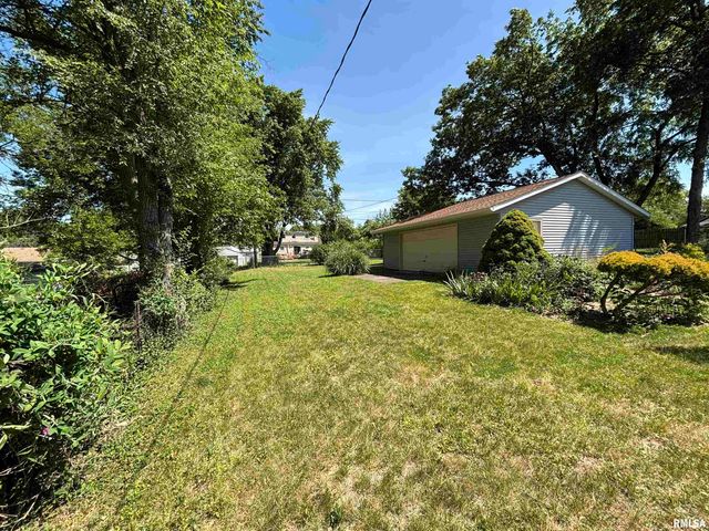 317 E FRANCES Avenue, Peoria, IL 61614