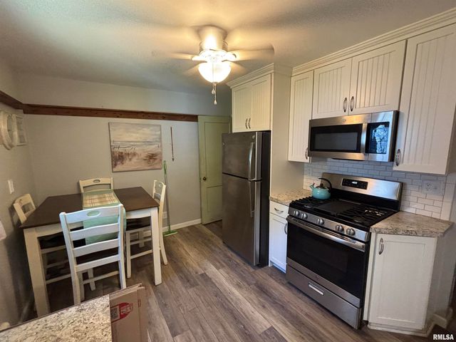 317 E FRANCES Avenue, Peoria, IL 61614