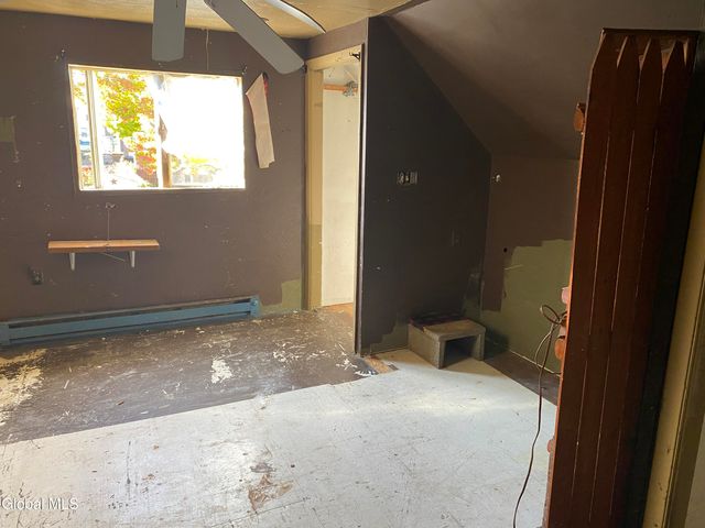 802 5th Avenue, Troy, NY 12182