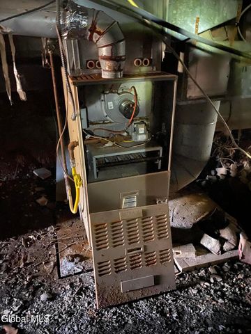 802 5th Avenue, Troy, NY 12182