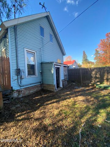 802 5th Avenue, Troy, NY 12182