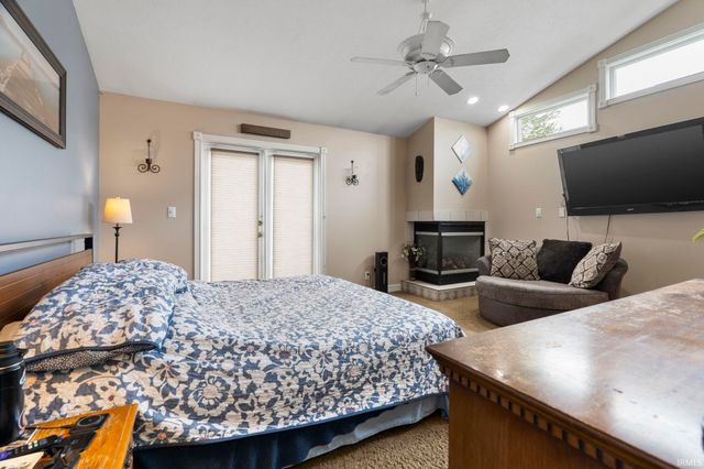 3322 S Crosspoint Court, Lafayette, IN 47909