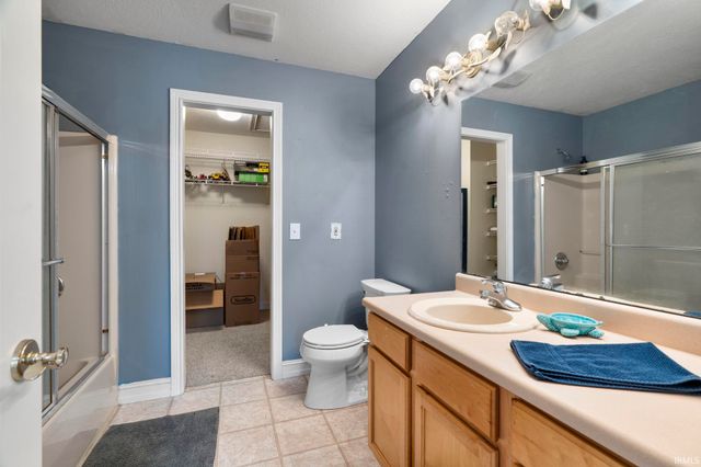 3322 S Crosspoint Court, Lafayette, IN 47909