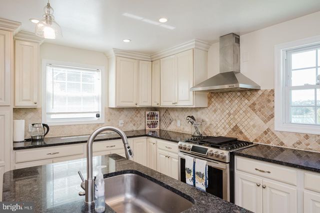 3210 HARFORD RD, Baltimore, MD 21218