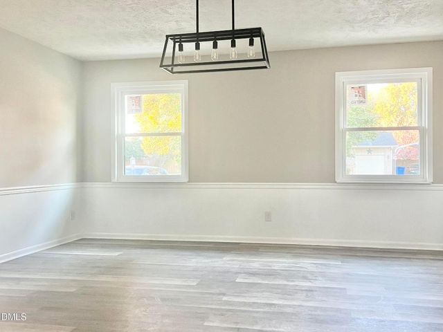 6859 Beaver Stone Road, Fayetteville, NC 28314