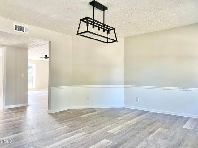 6859 Beaver Stone Road, Fayetteville, NC 28314