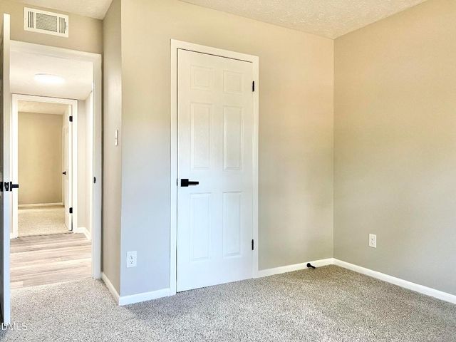 6859 Beaver Stone Road, Fayetteville, NC 28314