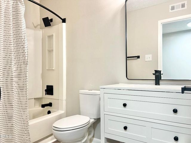 6859 Beaver Stone Road, Fayetteville, NC 28314