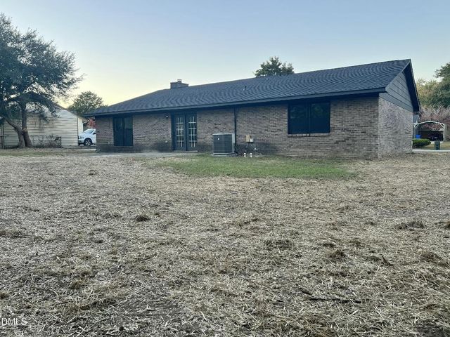 6859 Beaver Stone Road, Fayetteville, NC 28314