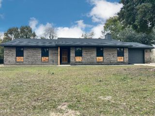 6859 Beaver Stone Road, Fayetteville, NC 28314