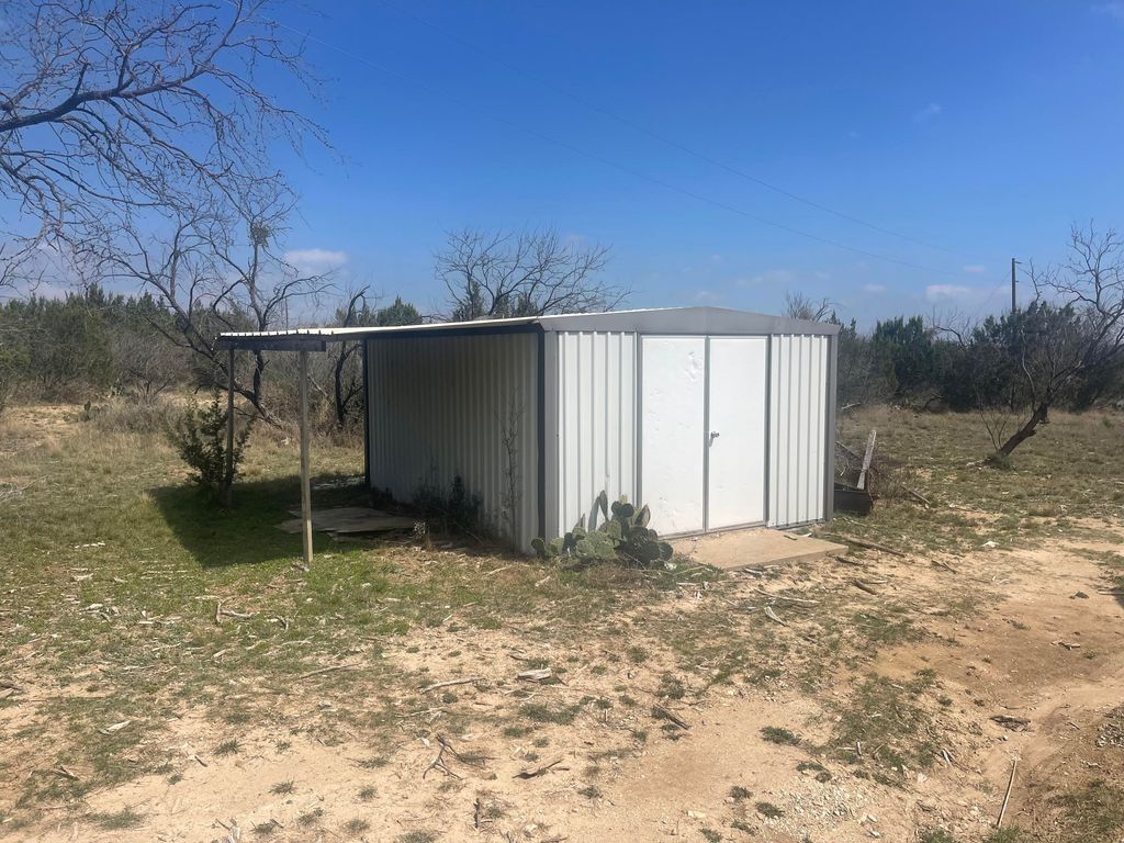 Image 3 of property listing at 11005 Graham Way, Paint Rock, TX 76866