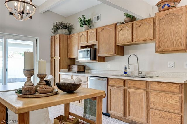 2482 Tee Street, Las Vegas, NV 89142