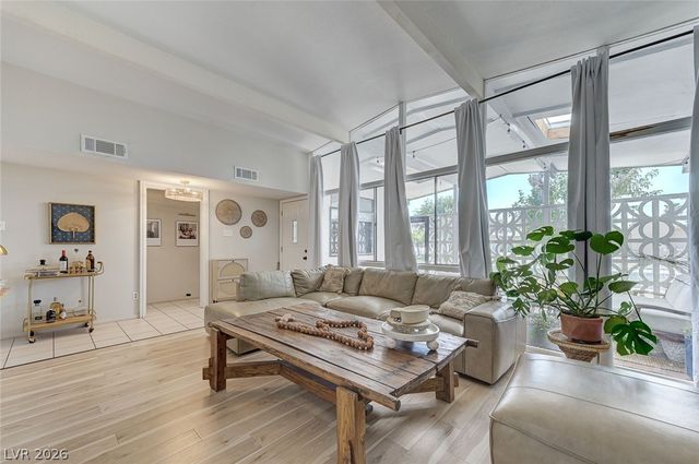 2482 Tee Street, Las Vegas, NV 89142