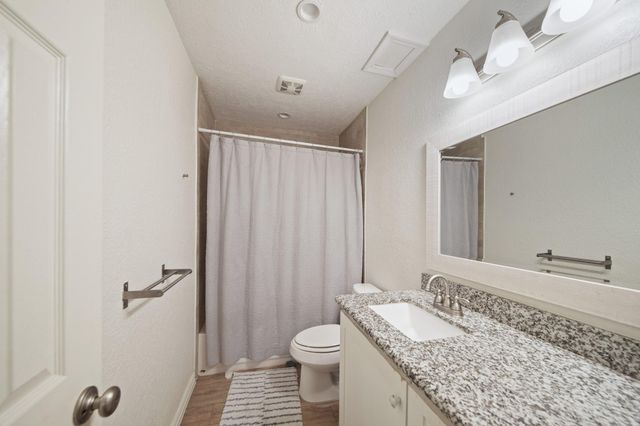 8100 Cambridge Street 61, Houston, TX 77054