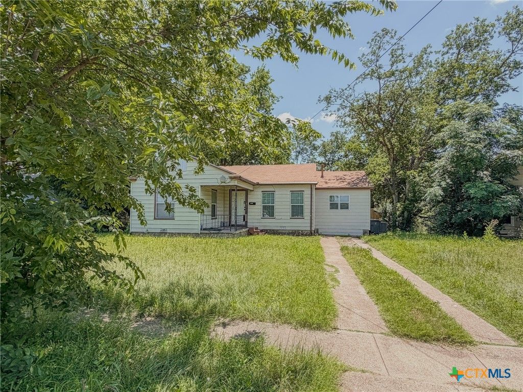 1012 W Green Avenue, Killeen, TX 76541