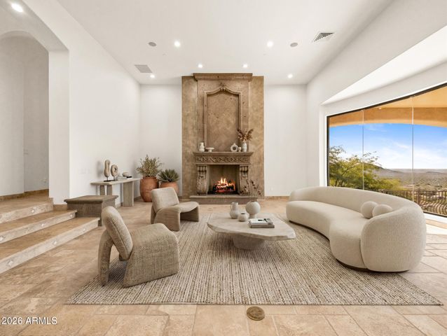 10130 N PALISADES Boulevard, Fountain Hills, AZ 85268