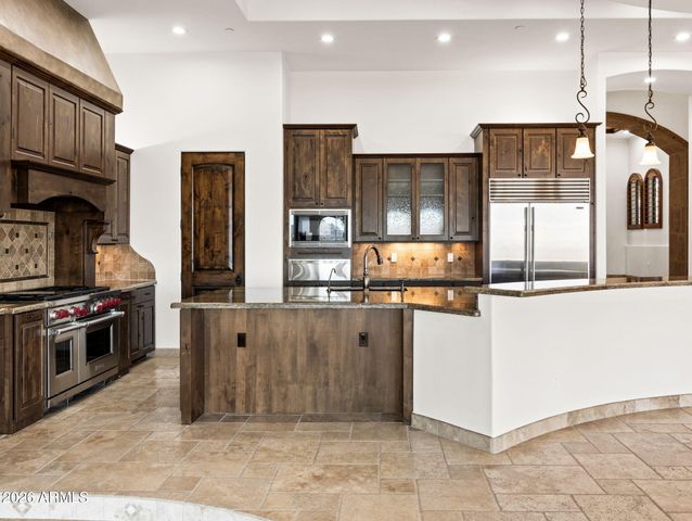 10130 N PALISADES Boulevard, Fountain Hills, AZ 85268