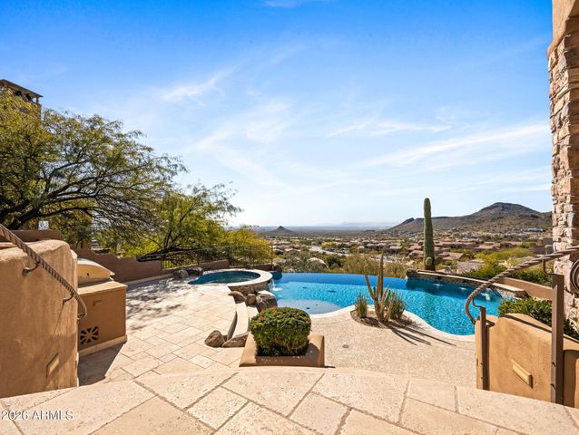 10130 N PALISADES Boulevard, Fountain Hills, AZ 85268