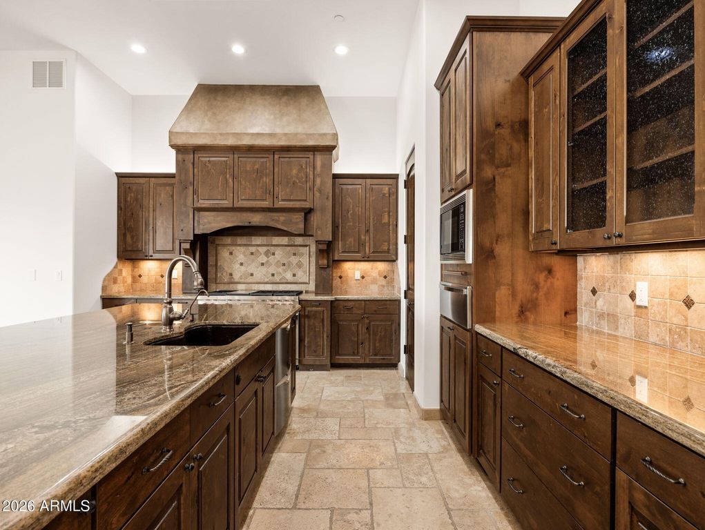 Image 26 of property listing at 10130 N PALISADES Boulevard, Fountain Hills, AZ 85268