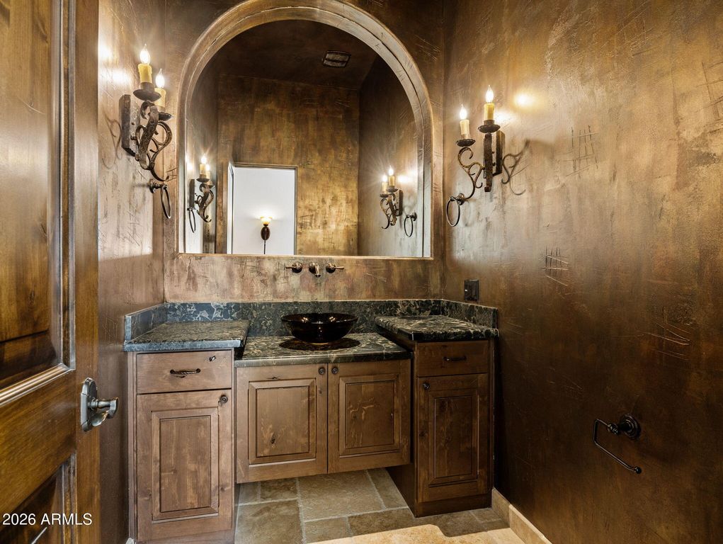 Image 37 of property listing at 10130 N PALISADES Boulevard, Fountain Hills, AZ 85268