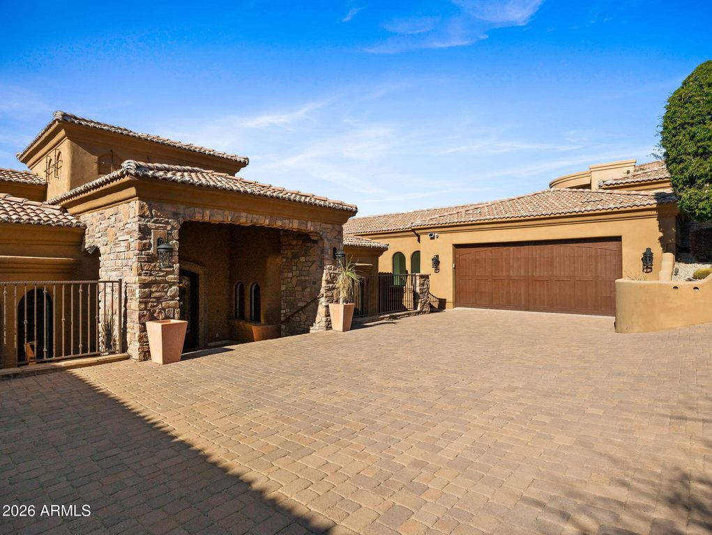 Image 6 of property listing at 10130 N PALISADES Boulevard, Fountain Hills, AZ 85268