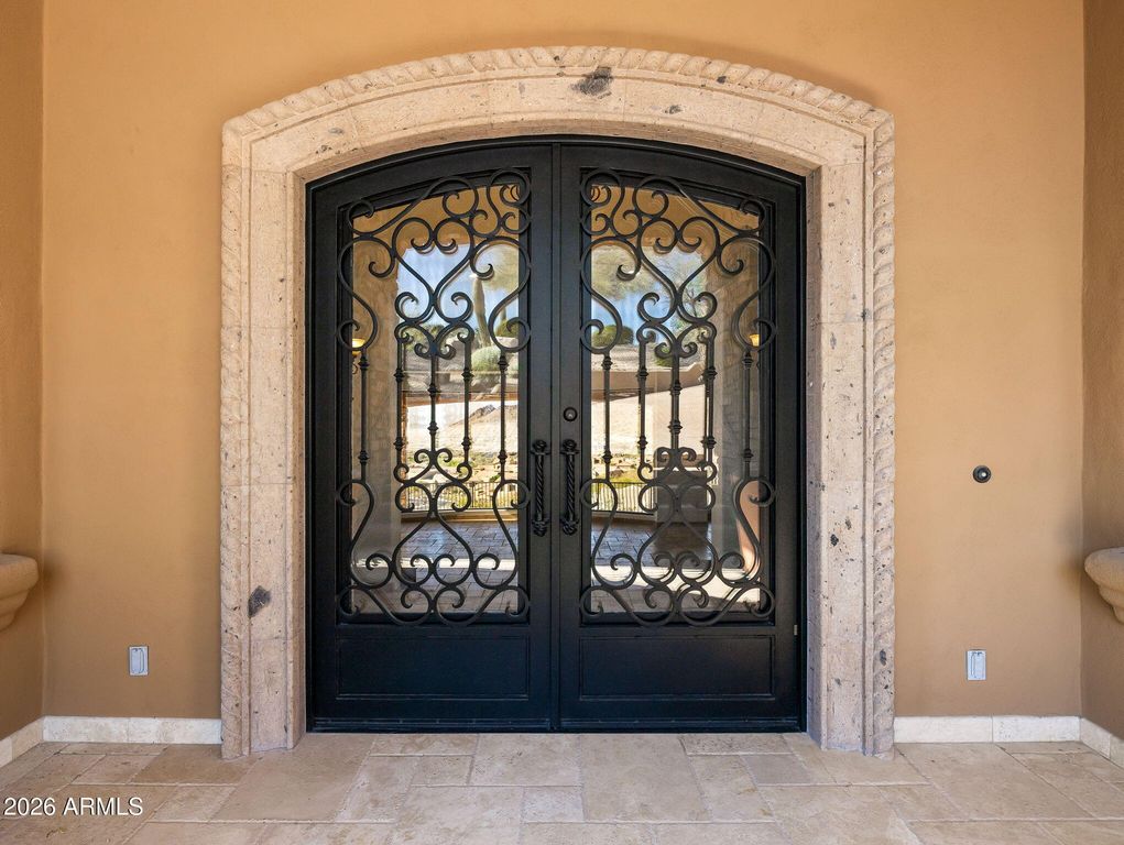 Image 7 of property listing at 10130 N PALISADES Boulevard, Fountain Hills, AZ 85268